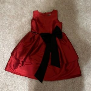 All Things Uber Nice big bow dress. SIZE 6/7Y